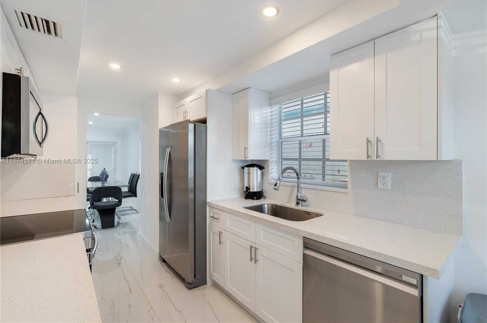 Small Image of 9165 HARDING AVE #2, Surfside Number 53