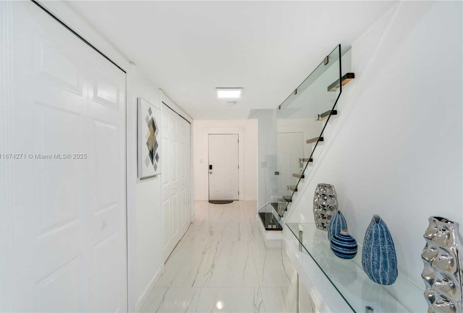 Small Image of 9165 HARDING AVE #2, Surfside Number 57