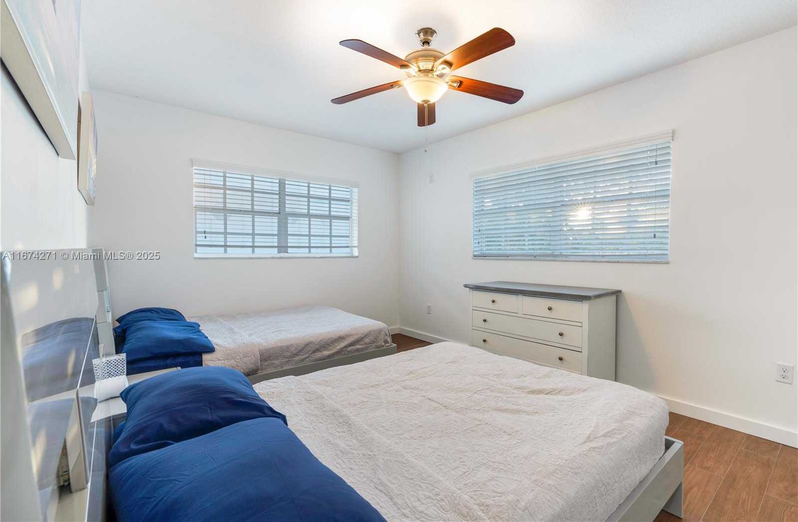 Small Image of 9165 HARDING AVE #2, Surfside Number 70
