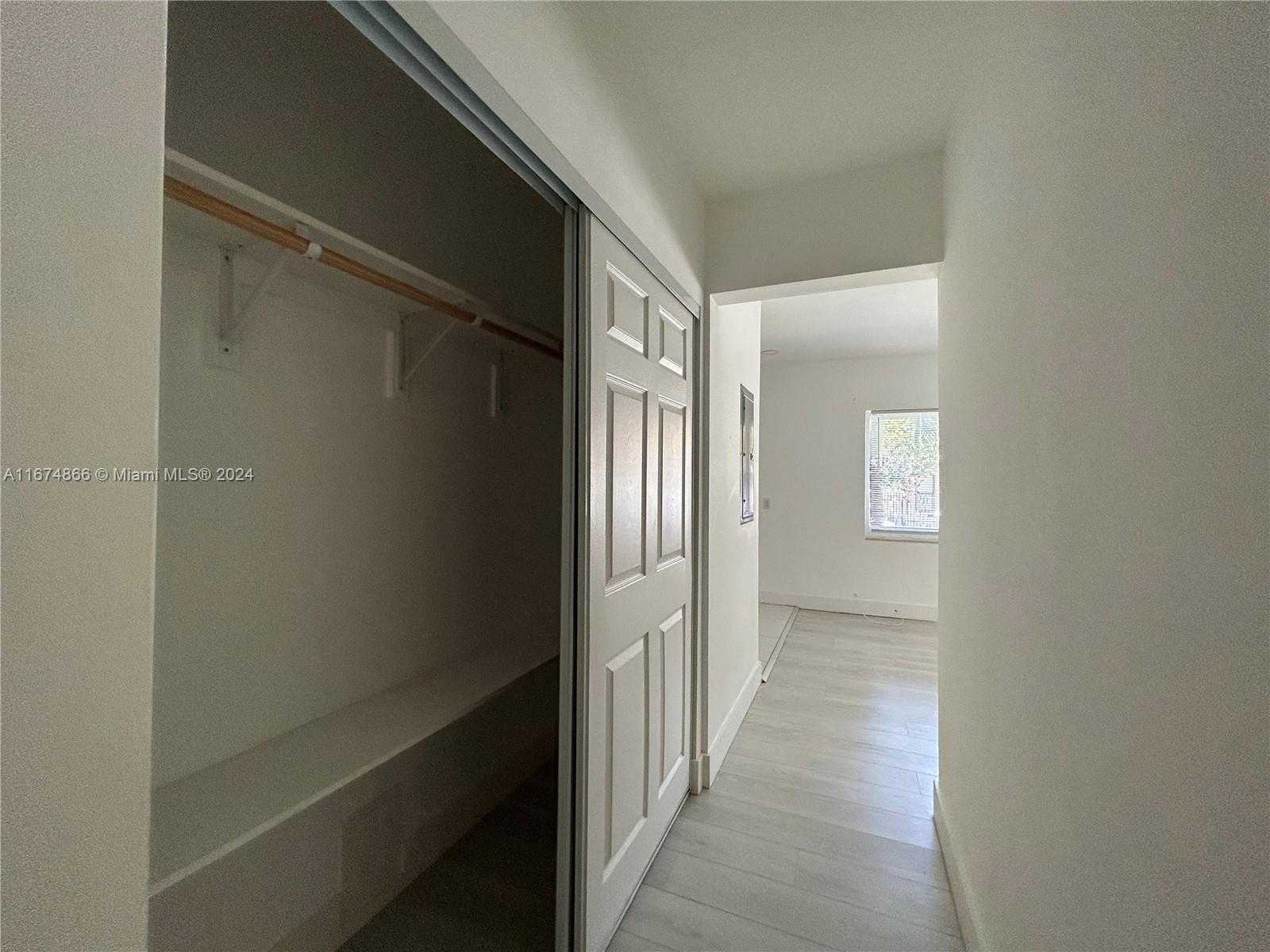 Small Image of 242 NE 55th Terrace, Miami, FL 33137, USA Number 11