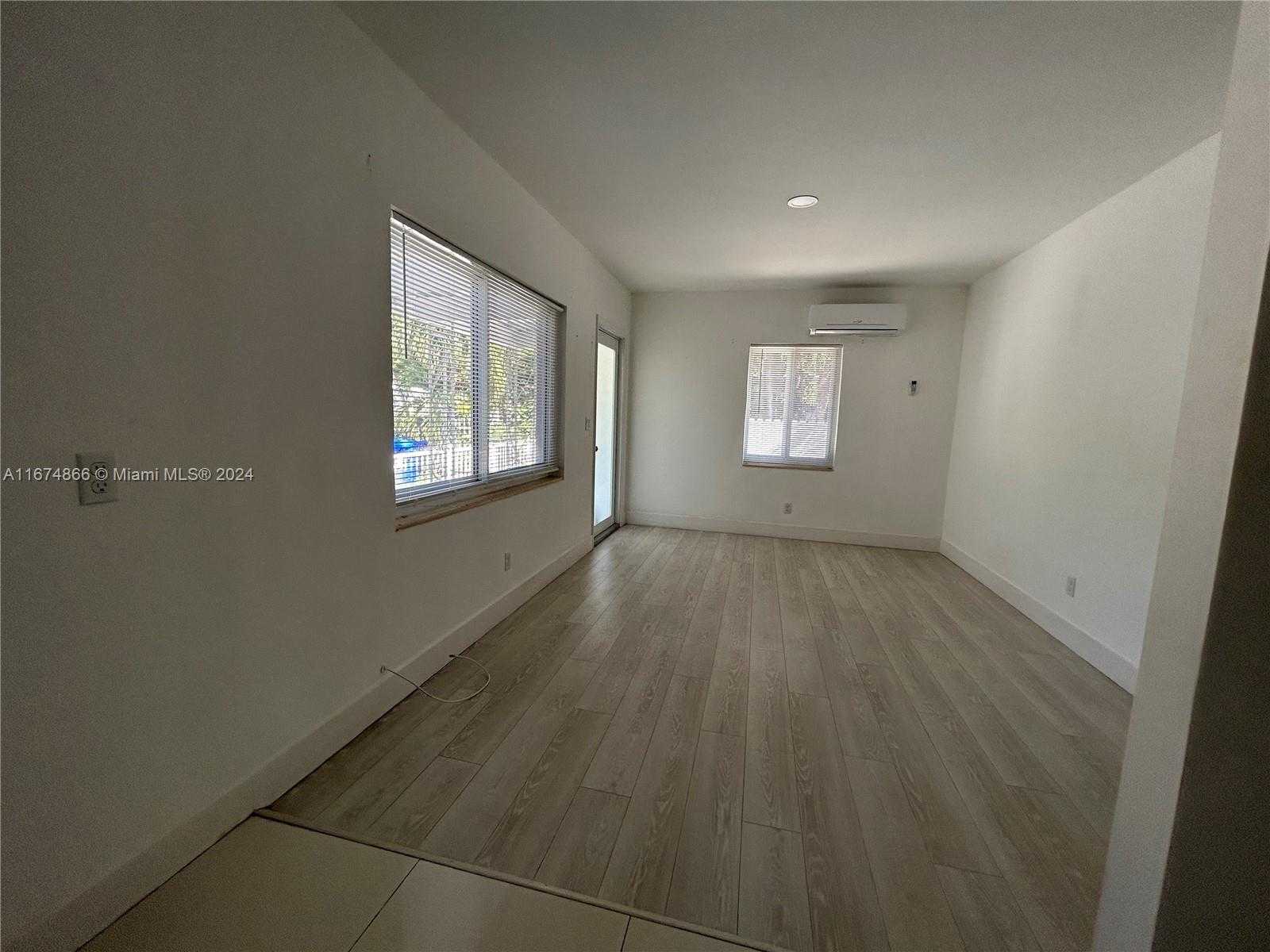 Small Image of 242 NE 55th Terrace, Miami, FL 33137, USA Number 17
