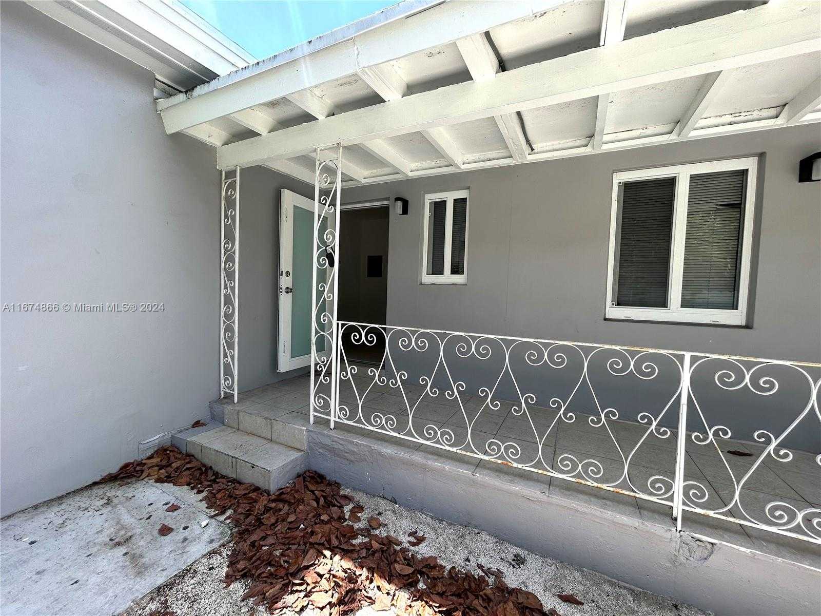 Small Image of 242 NE 55th Terrace, Miami, FL 33137, USA Number 18