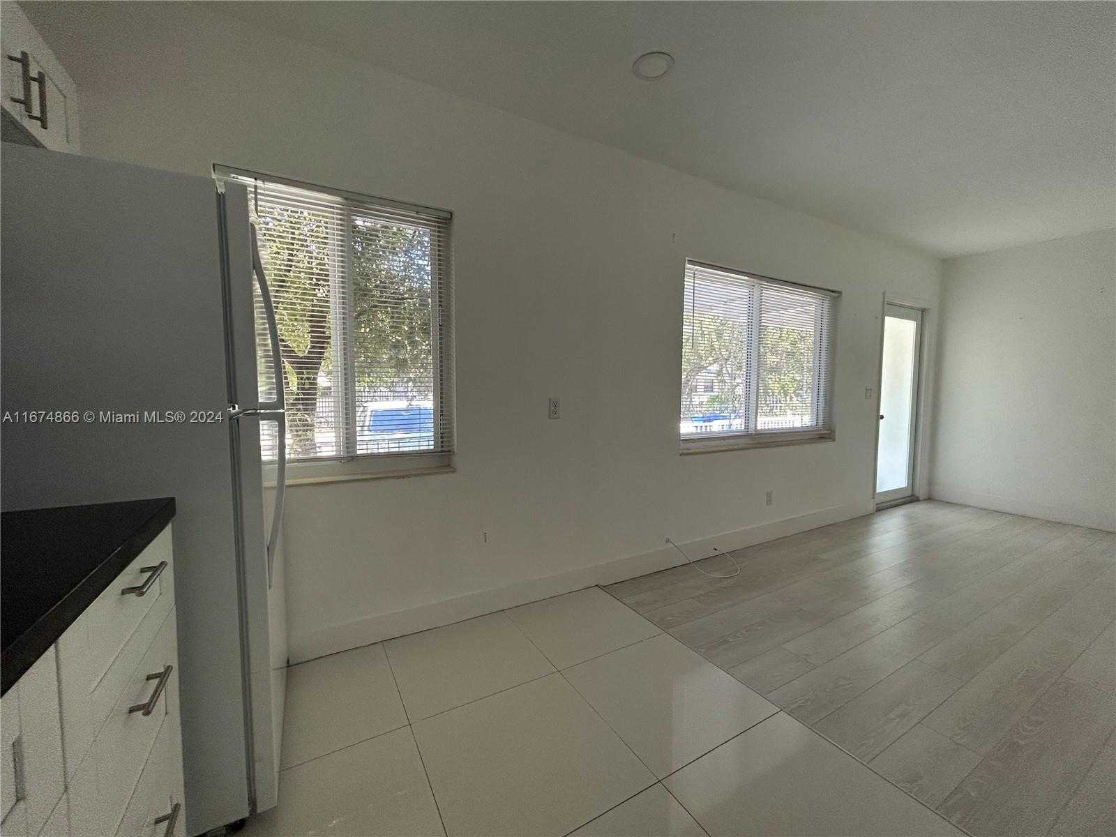 Small Image of 242 NE 55th Terrace, Miami, FL 33137, USA Number 8