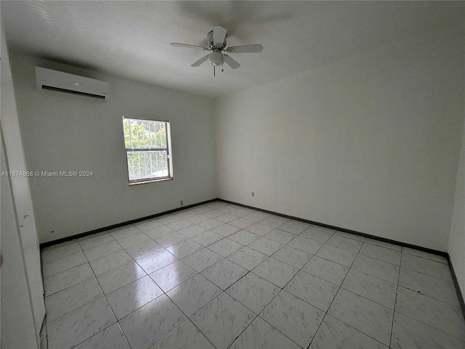 Small Image of 15 NORTH EAST 70TH ST, Miami Number 13