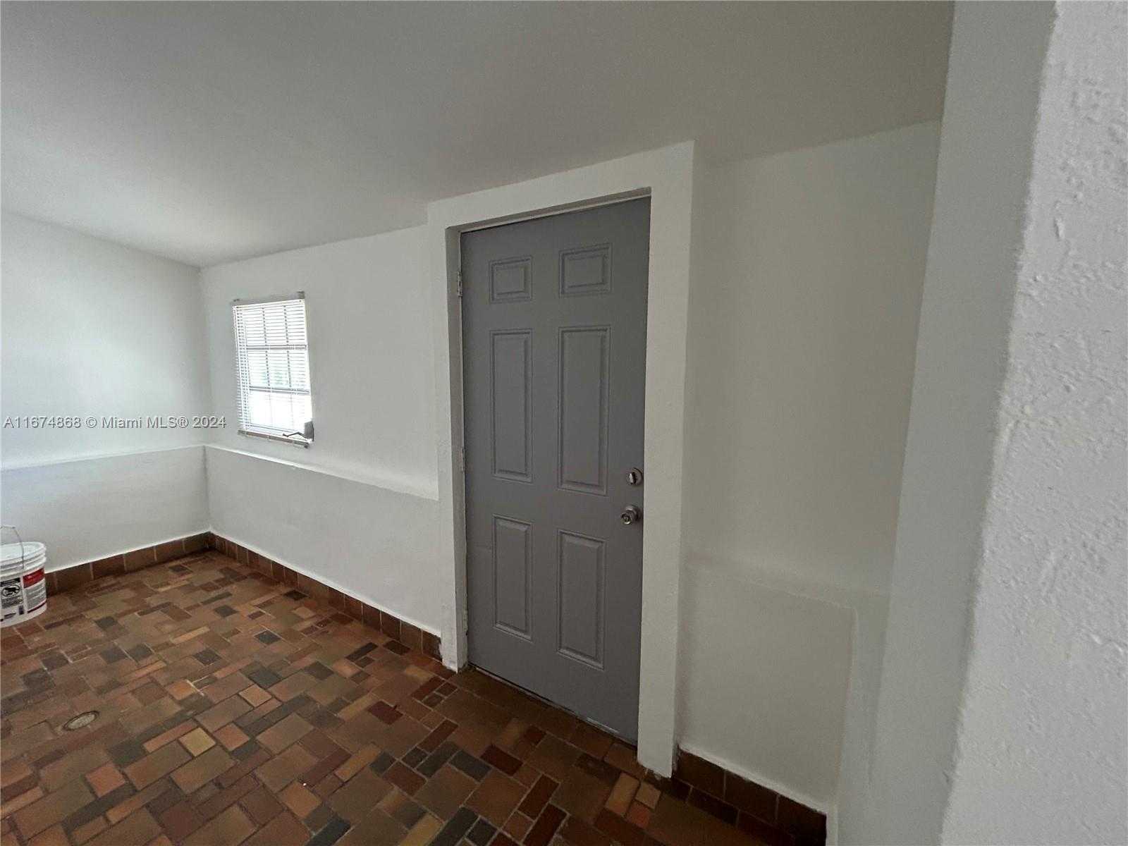 Small Image of 15 NORTH EAST 70TH ST, Miami Number 16