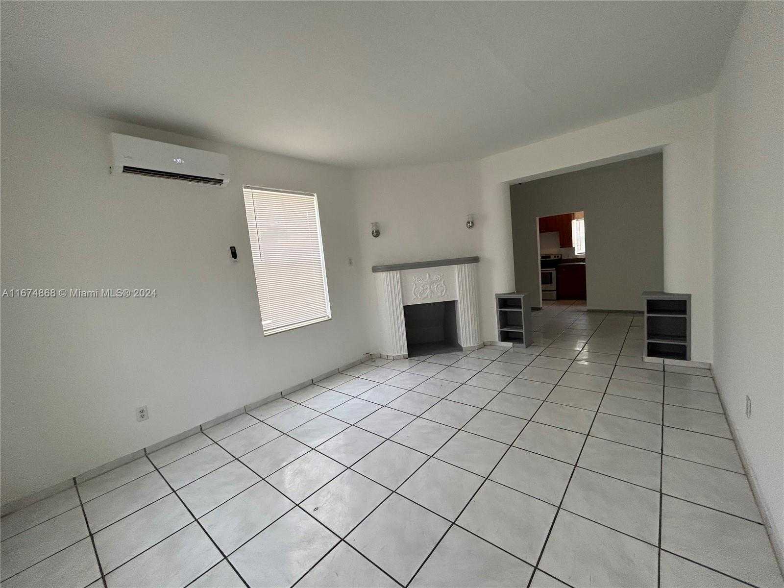 Small Image of 15 NORTH EAST 70TH ST, Miami Number 4