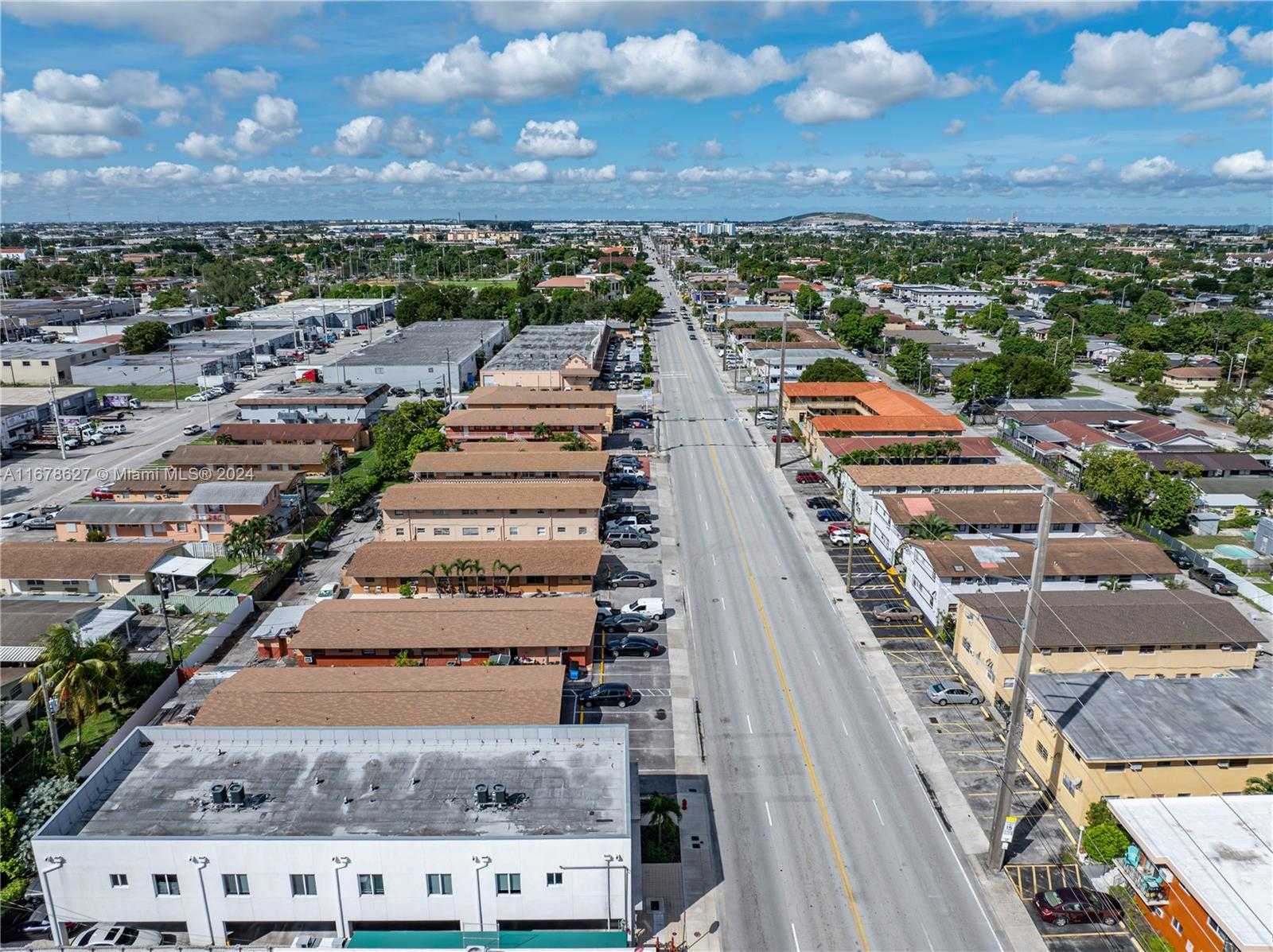 Small Image of 620 WEST 29TH ST, Hialeah Number 11