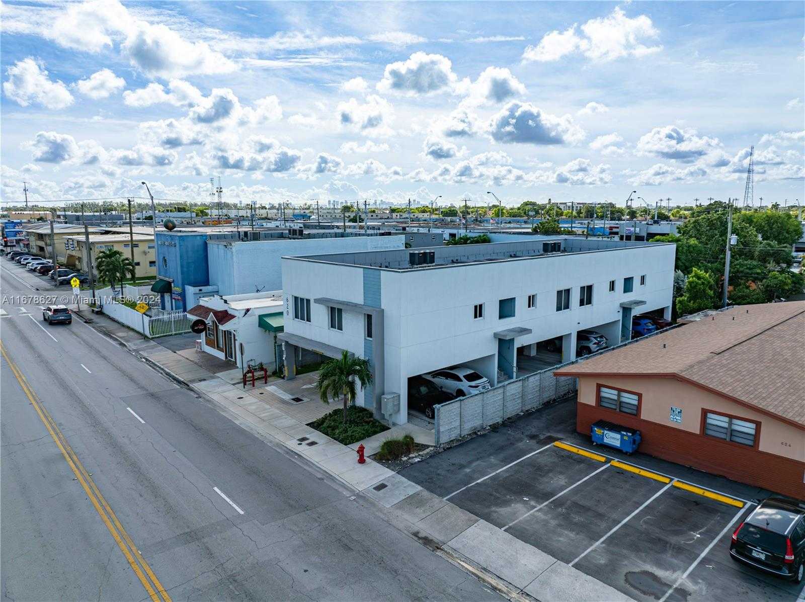 Small Image of 620 WEST 29TH ST, Hialeah Number 2