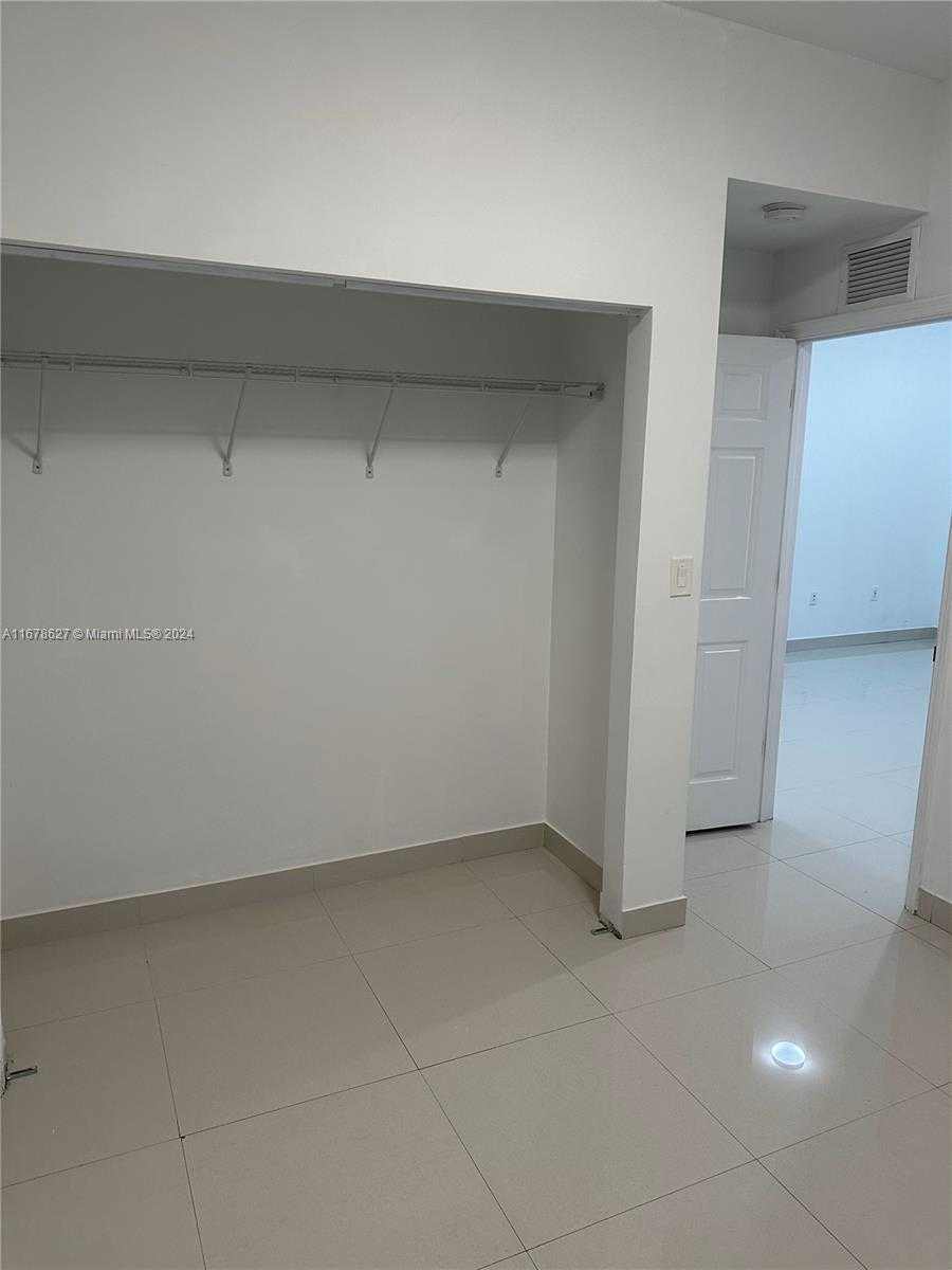 Small Image of 620 WEST 29TH ST, Hialeah Number 22