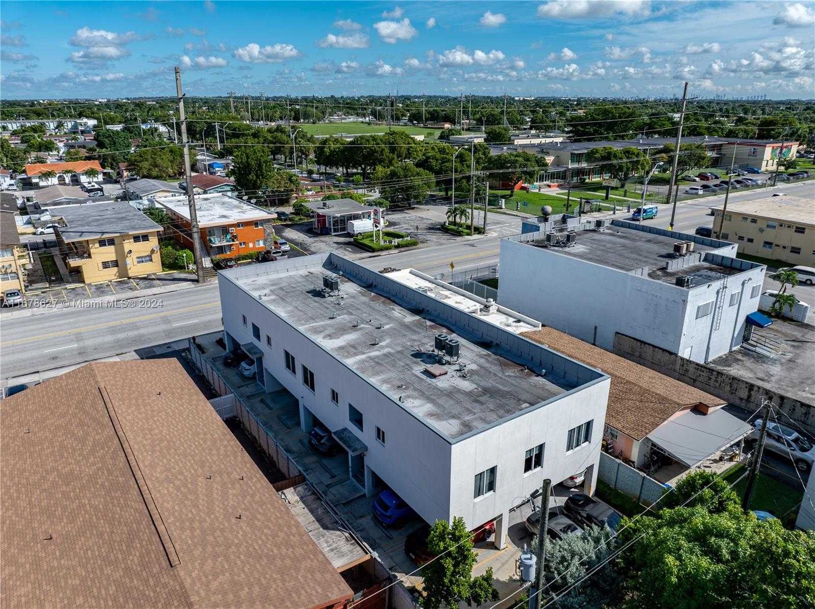 Small Image of 620 WEST 29TH ST, Hialeah Number 4