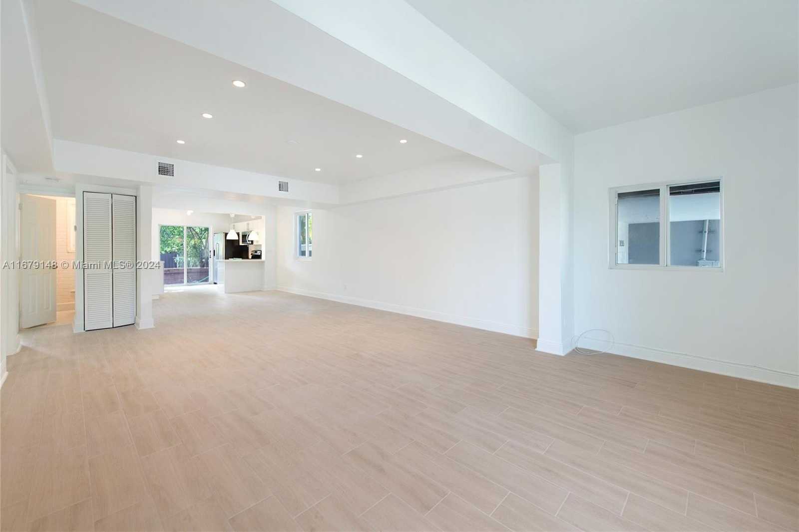 Small Image of 11515 NORTH EAST 12TH AVE #2, Miami Number 14