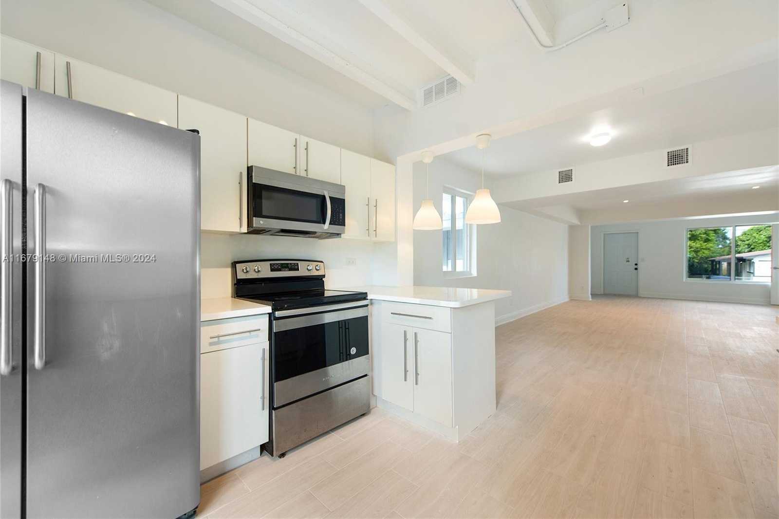 Small Image of 11515 NORTH EAST 12TH AVE #2, Miami Number 17