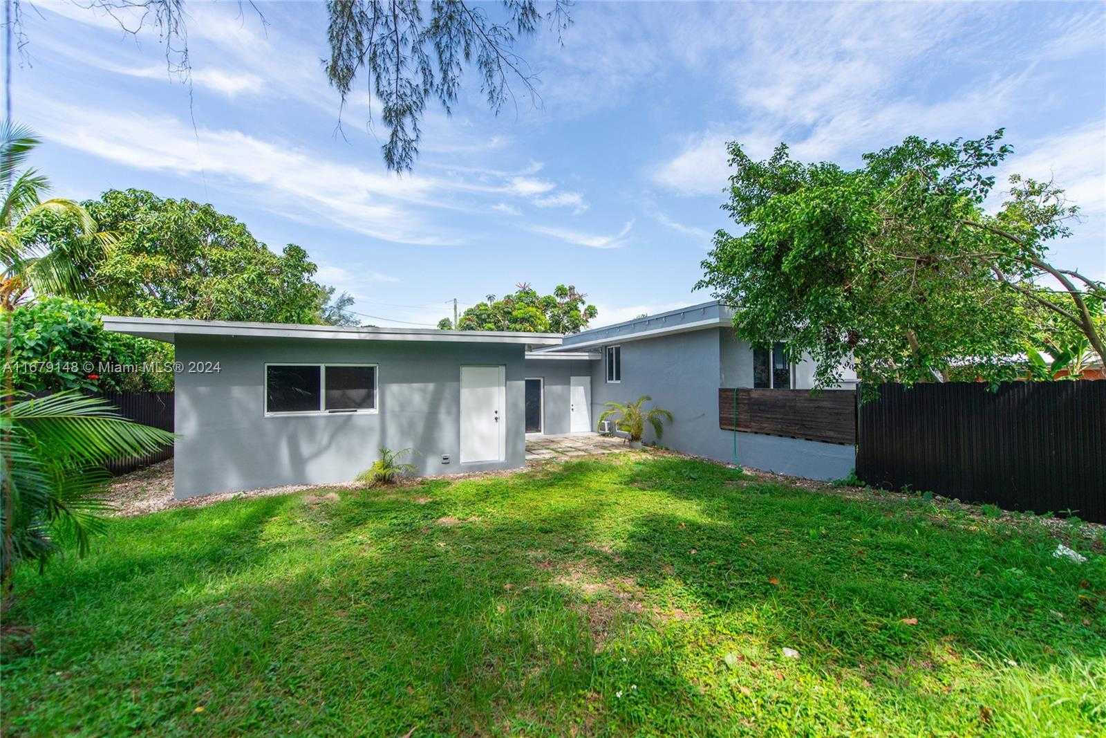 Small Image of 11515 NORTH EAST 12TH AVE #2, Miami Number 23