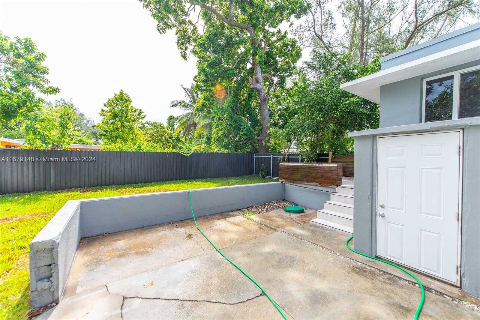 Small Image of 11515 NORTH EAST 12TH AVE #2, Miami Number 25