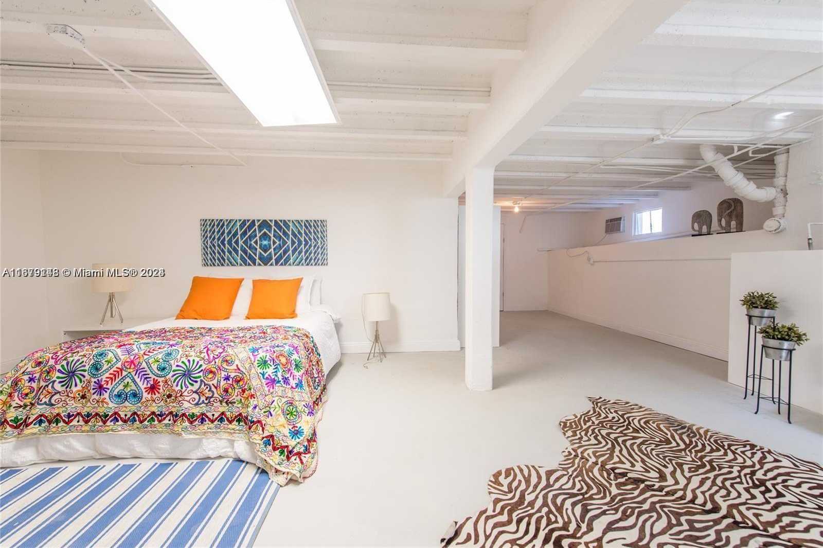 Small Image of 11515 NORTH EAST 12TH AVE #2, Miami Number 5