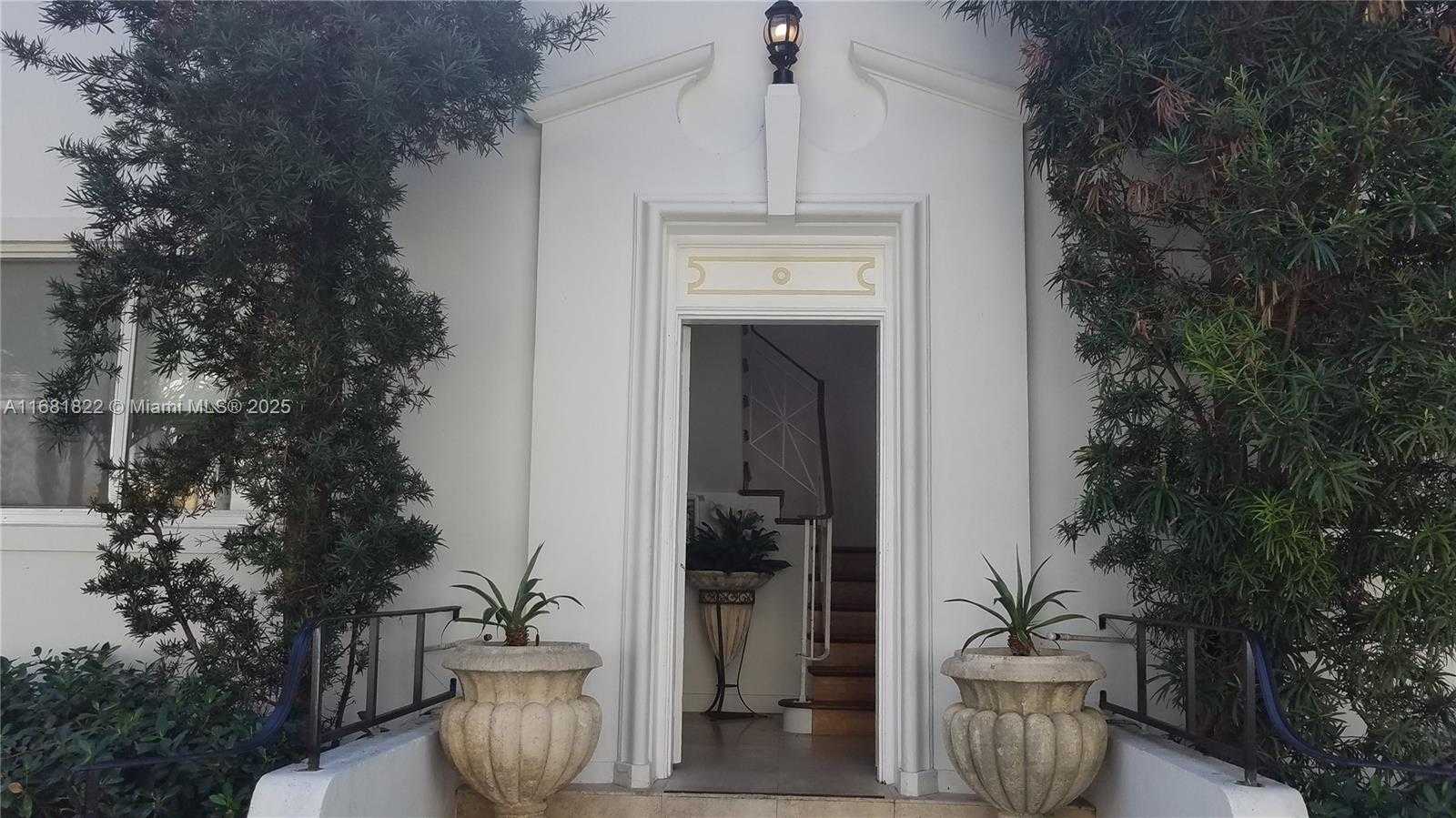 Small Image of 3921 NORTH MERIDIAN AVE #4, Miami Beach Number 19