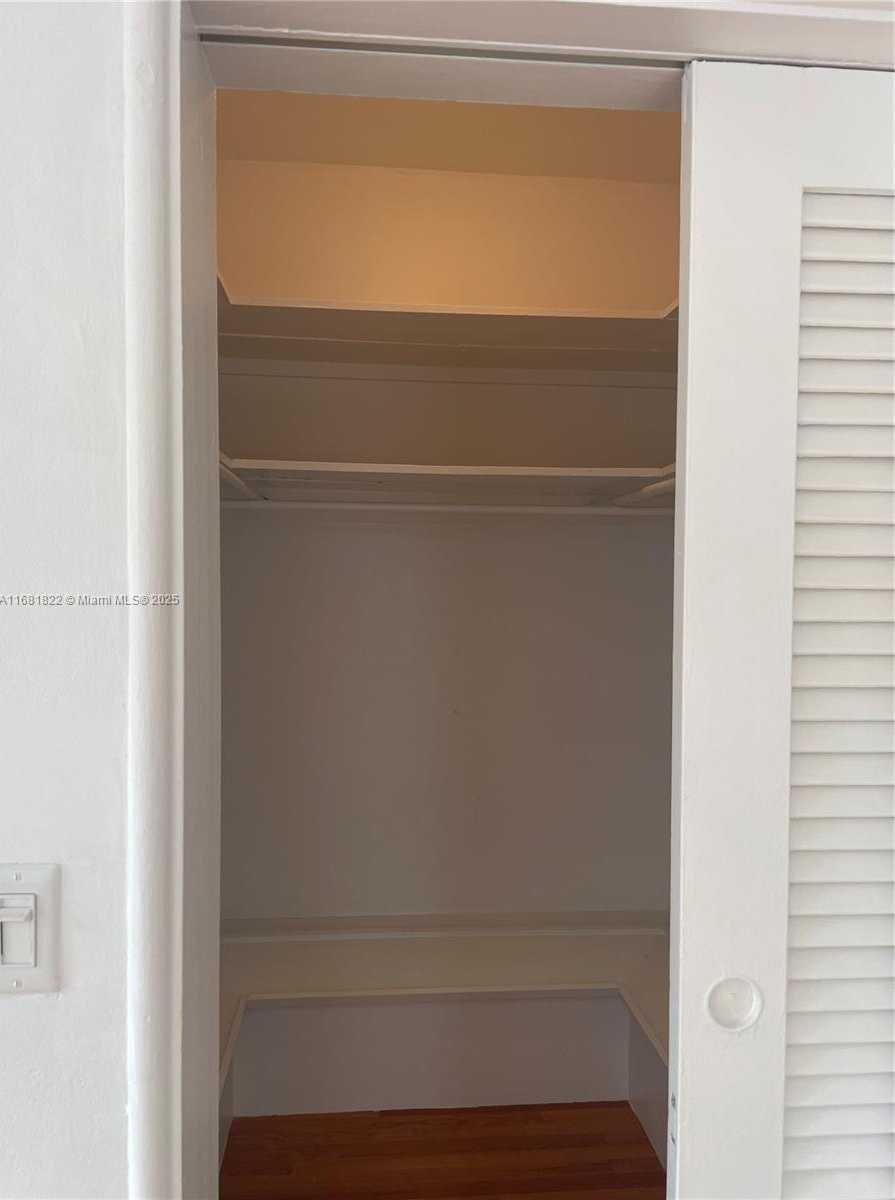 Small Image of 3921 NORTH MERIDIAN AVE #4, Miami Beach Number 24