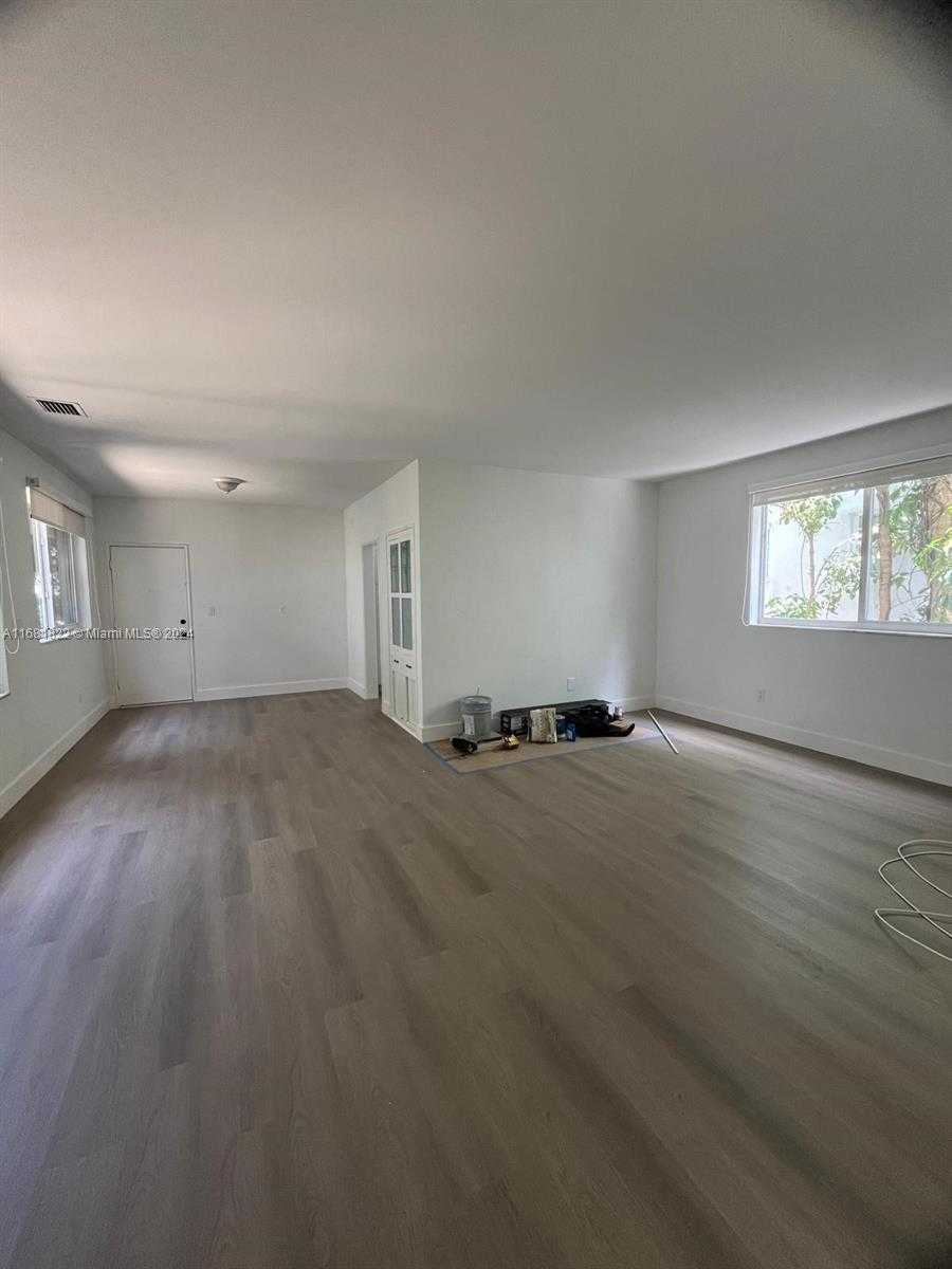 Small Image of 3921 NORTH MERIDIAN AVE #4, Miami Beach Number 31