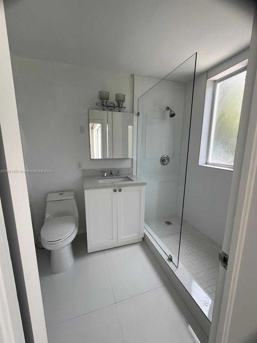 Small Image of 3921 NORTH MERIDIAN AVE #4, Miami Beach Number 34