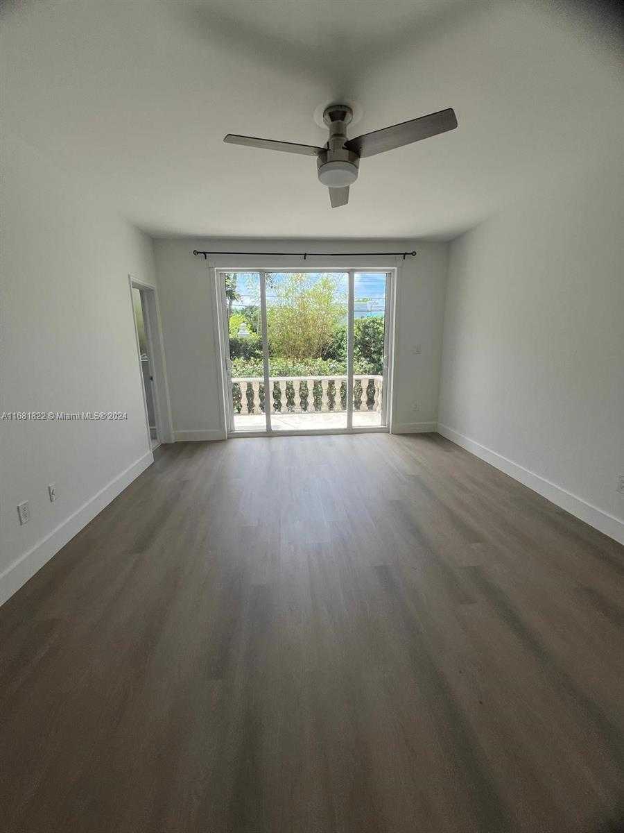 Small Image of 3921 NORTH MERIDIAN AVE #4, Miami Beach Number 35