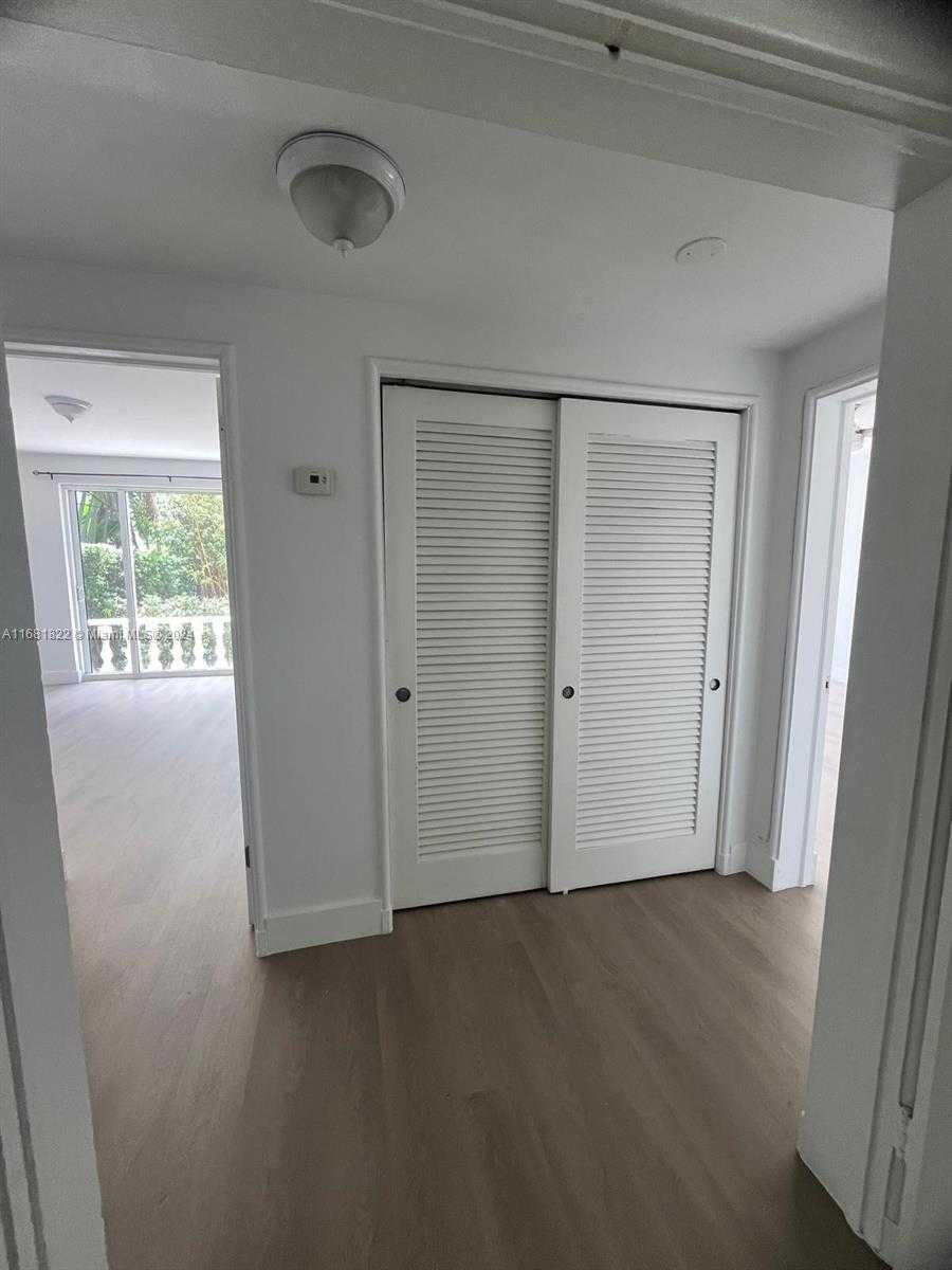 Small Image of 3921 NORTH MERIDIAN AVE #4, Miami Beach Number 37
