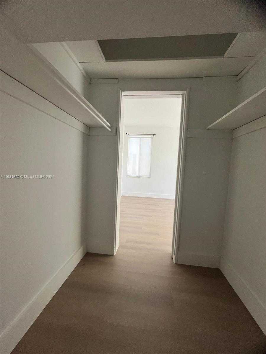 Small Image of 3921 NORTH MERIDIAN AVE #4, Miami Beach Number 38