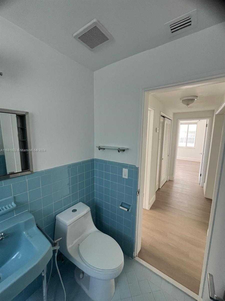 Small Image of 3921 NORTH MERIDIAN AVE #4, Miami Beach Number 43