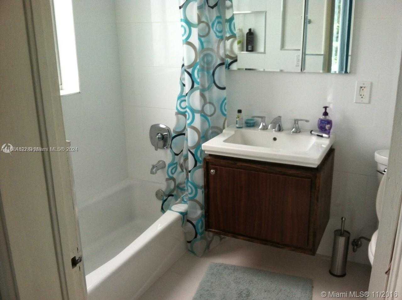 Small Image of 3921 NORTH MERIDIAN AVE #4, Miami Beach Number 46