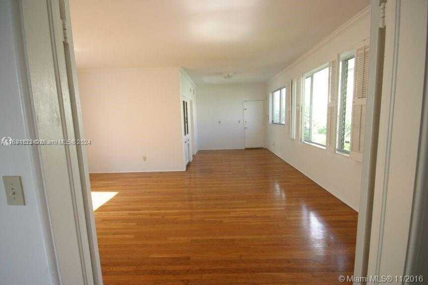 Small Image of 3921 NORTH MERIDIAN AVE #4, Miami Beach Number 48