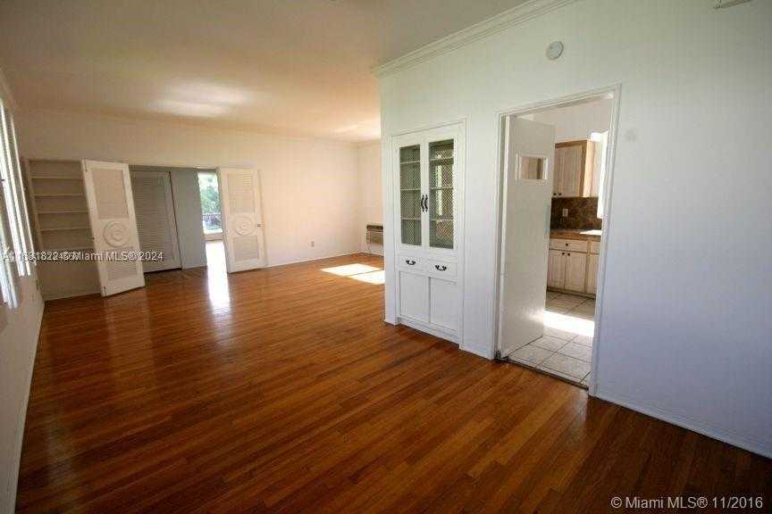 Small Image of 3921 NORTH MERIDIAN AVE #4, Miami Beach Number 50