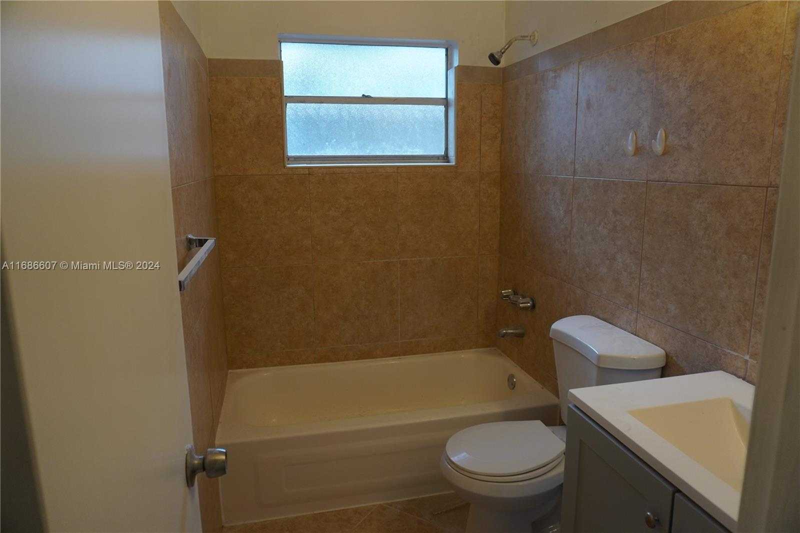 Small Image of 2350 SOUTH WEST 18TH TER, Fort Lauderdale Number 21