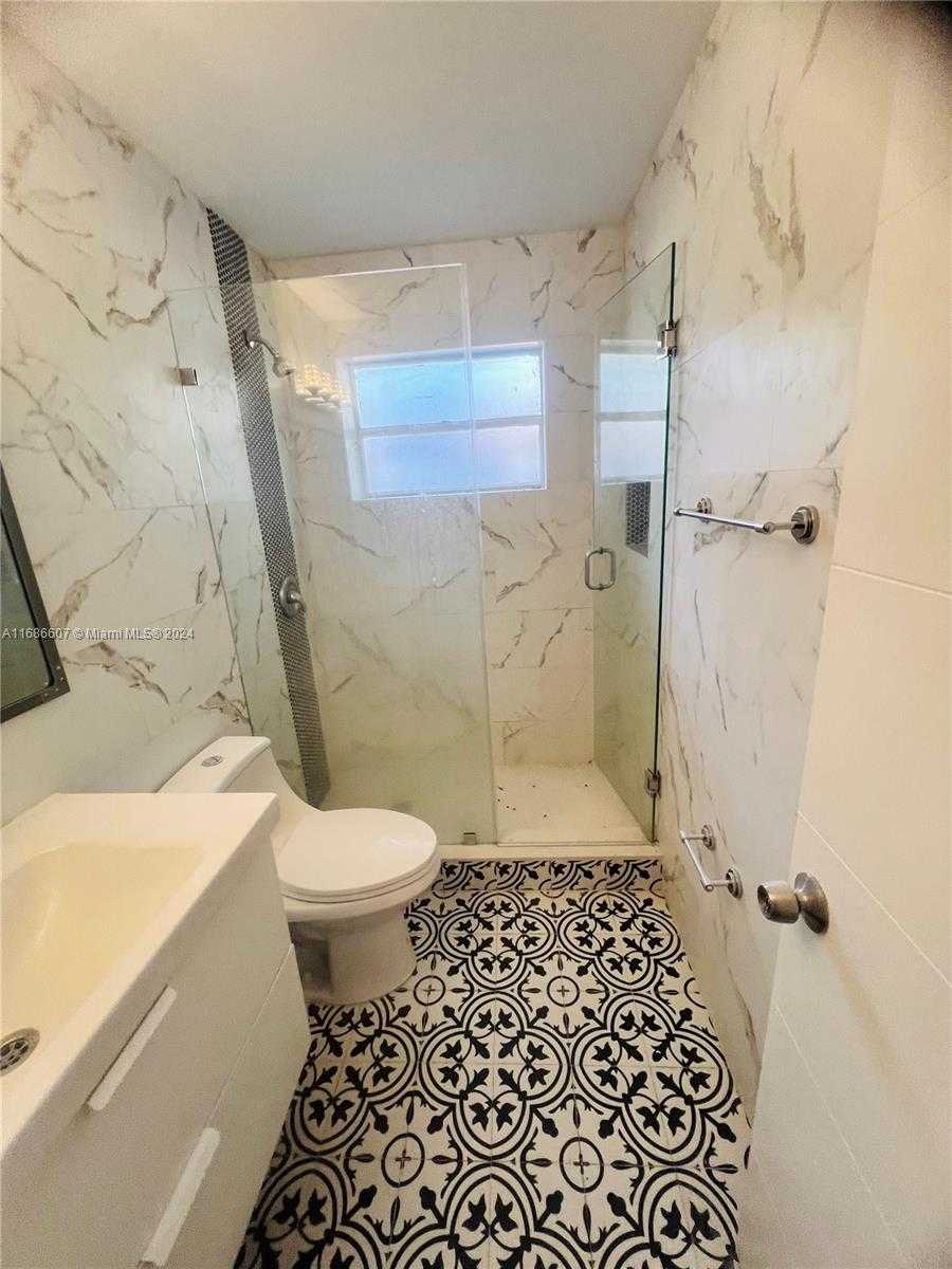 Small Image of 2350 SOUTH WEST 18TH TER, Fort Lauderdale Number 34