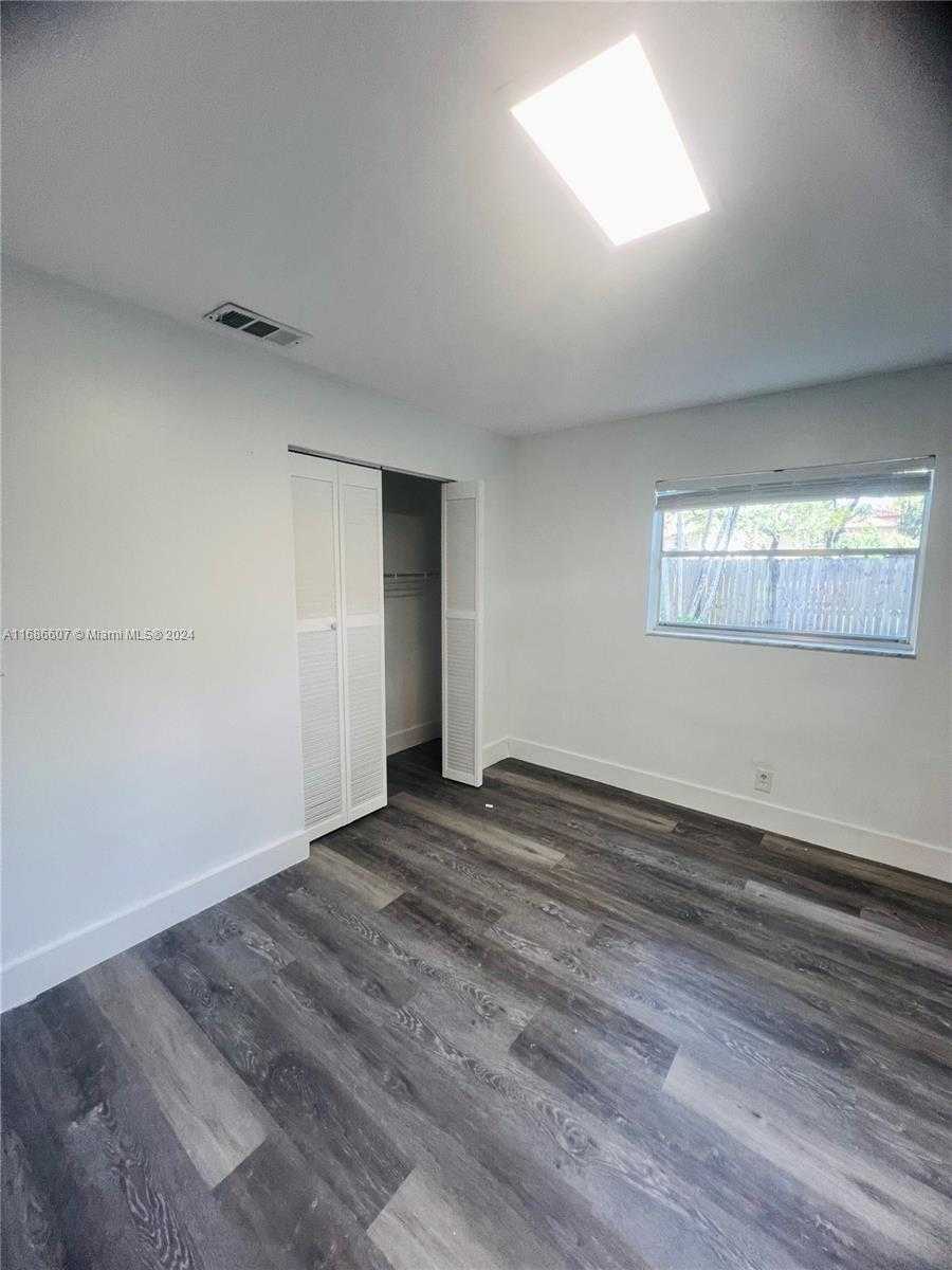 Small Image of 2350 SOUTH WEST 18TH TER, Fort Lauderdale Number 36