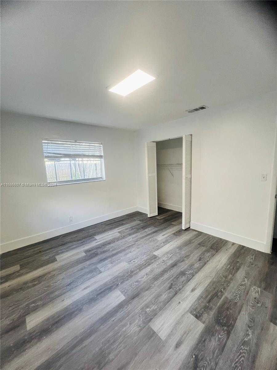 Small Image of 2350 SOUTH WEST 18TH TER, Fort Lauderdale Number 39