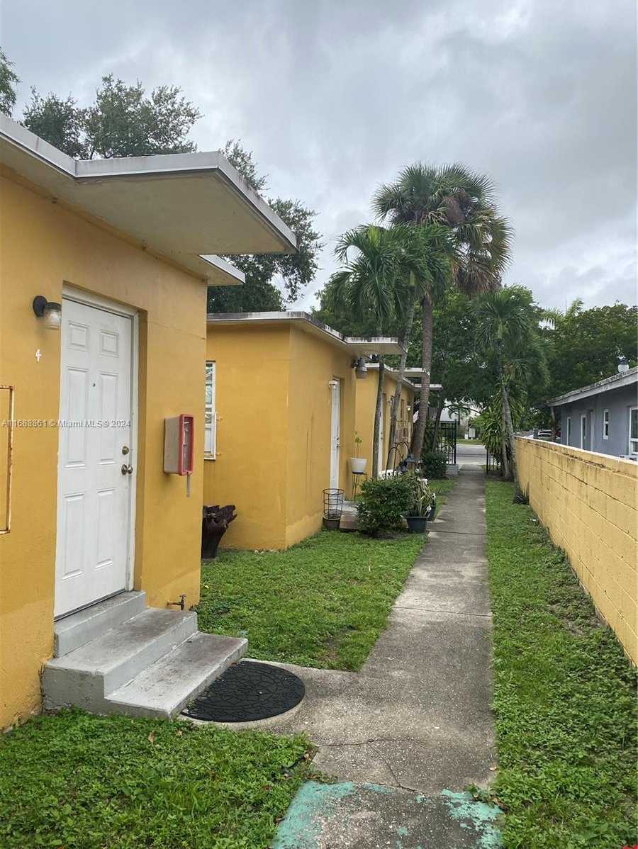 Small Image of 640 NORTH WEST 10TH TER, Fort Lauderdale Number 6