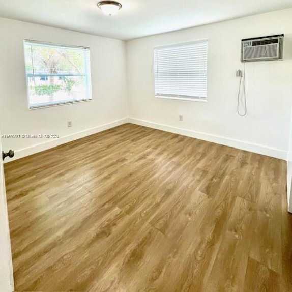 Small Image of 8960 NORTH EAST 2 AV #2, El Portal Number 7