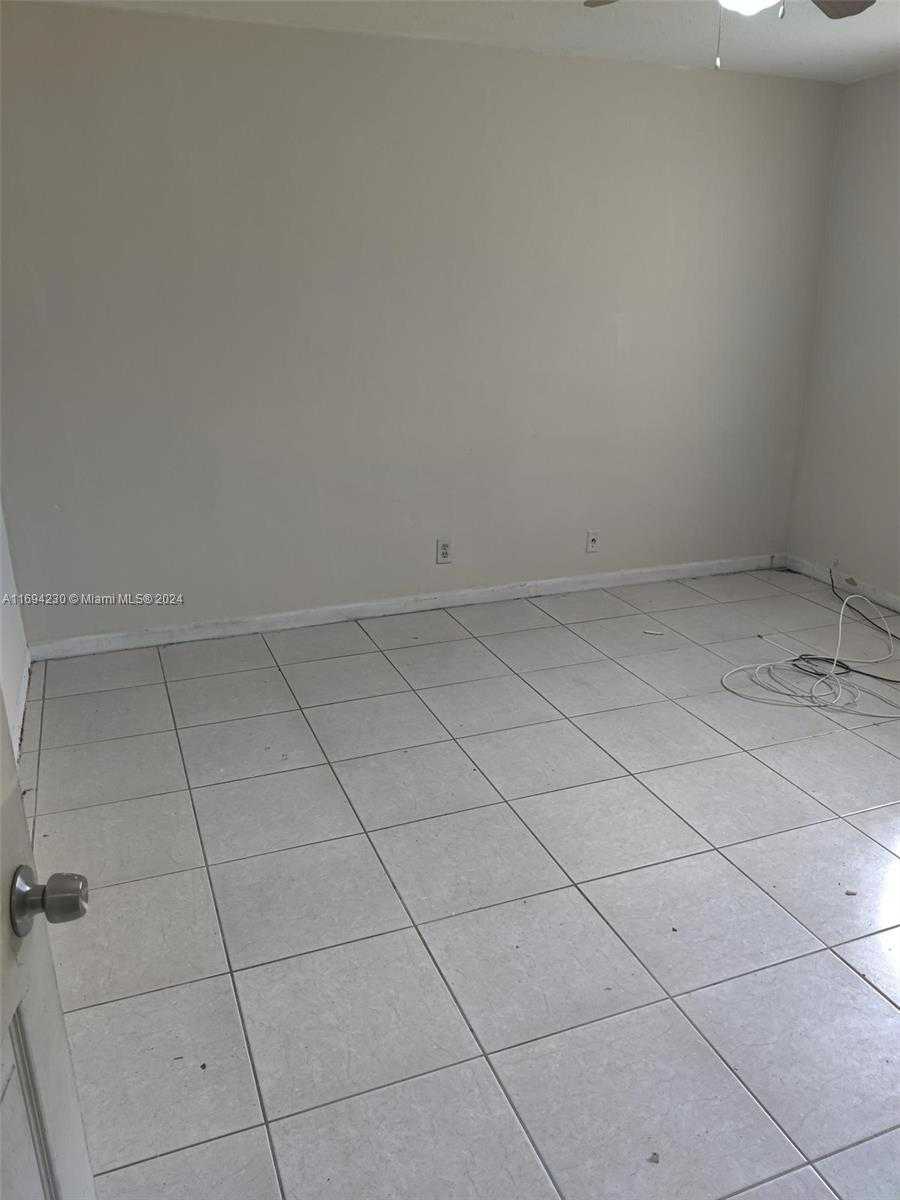 Small Image of 844 SOUTH WEST 10TH ST #3, Hallandale Beach Number 11
