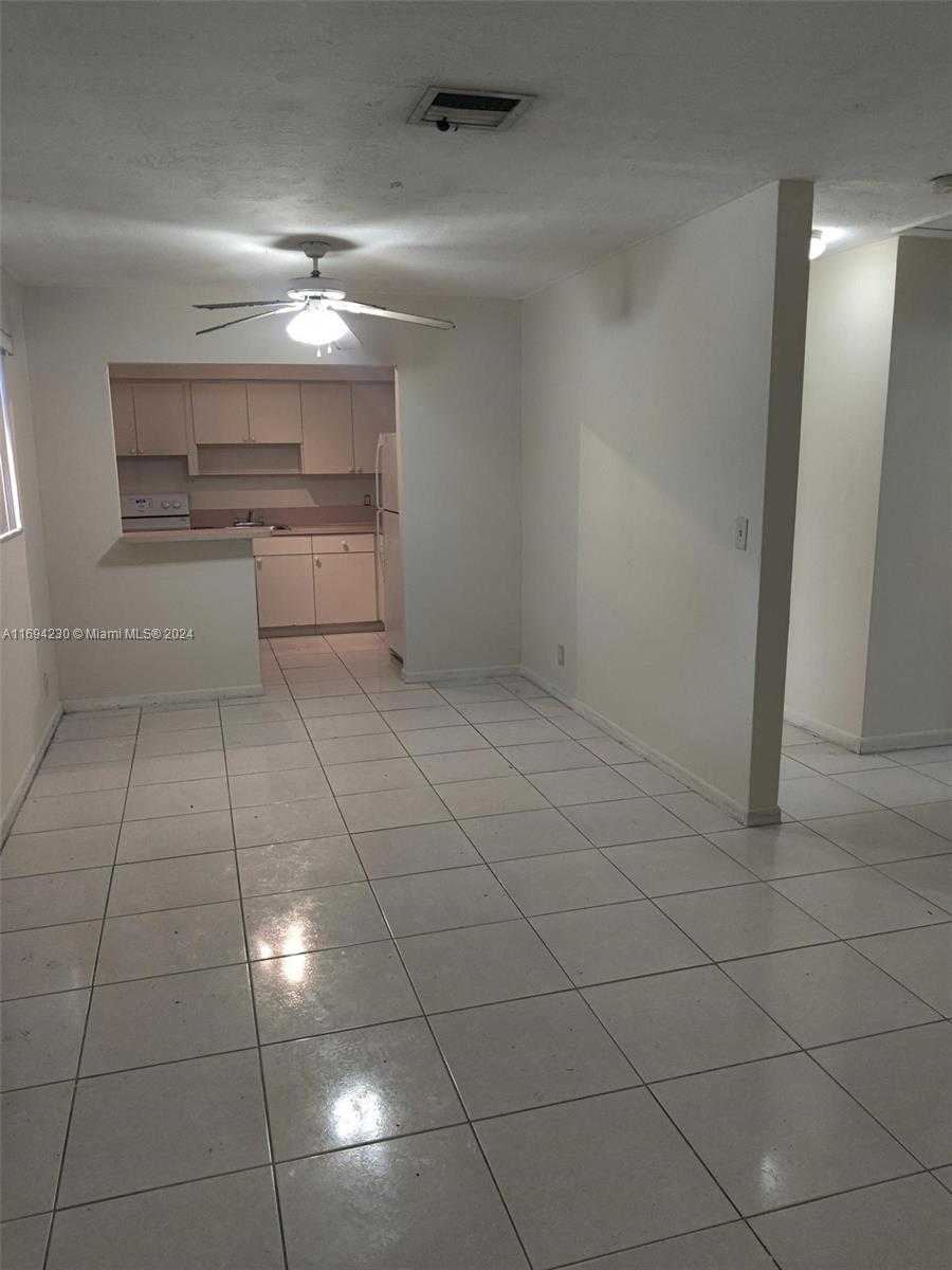Small Image of 844 SOUTH WEST 10TH ST #3, Hallandale Beach Number 5