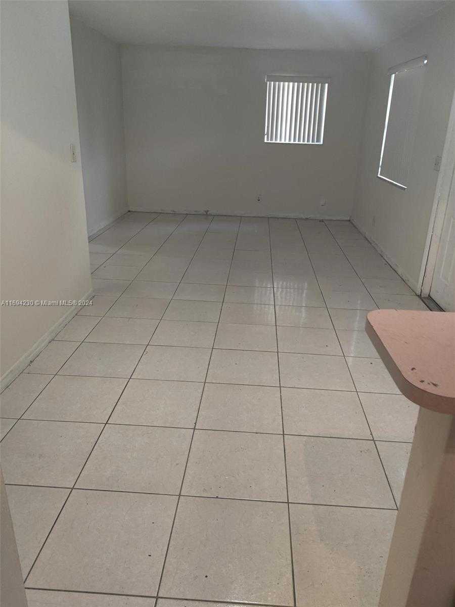 Small Image of 844 SOUTH WEST 10TH ST #3, Hallandale Beach Number 6