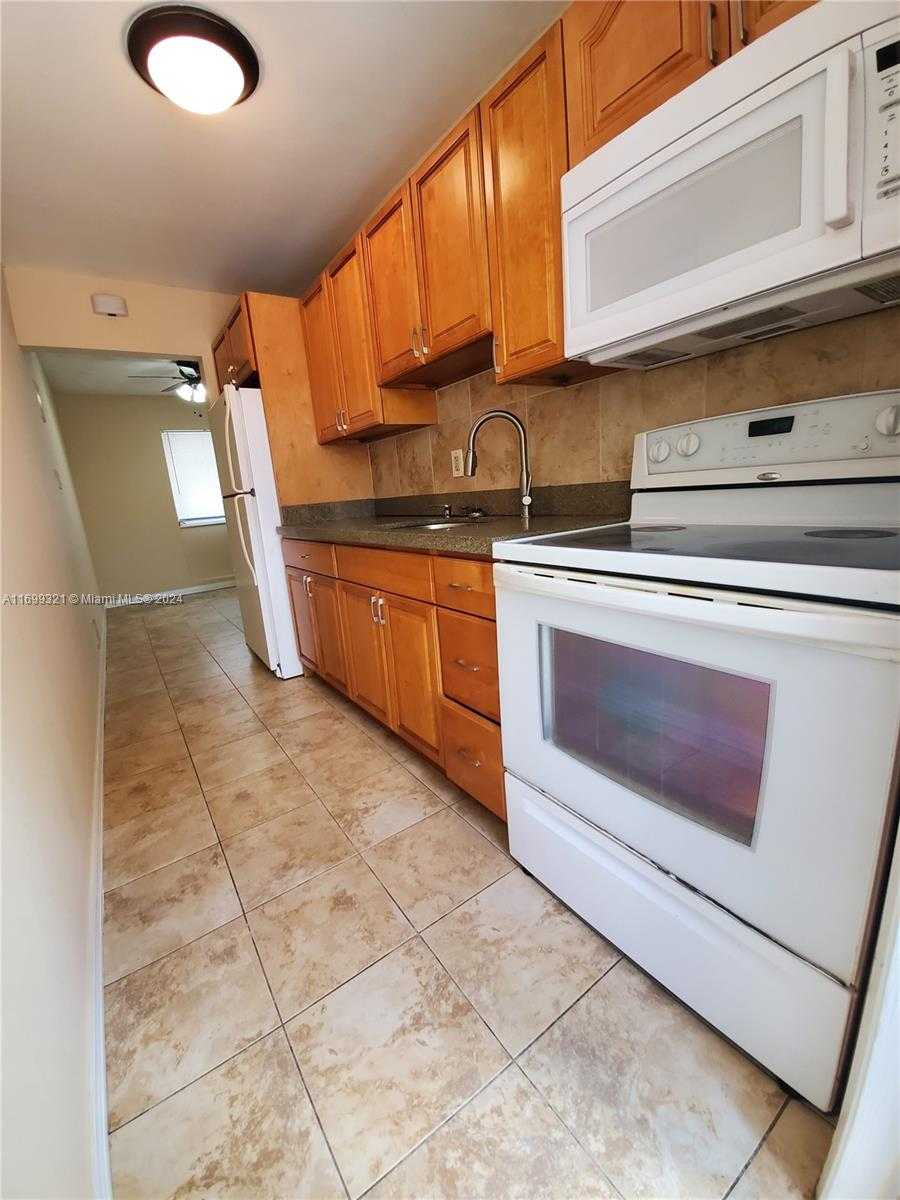 Small Image of 1026 NORTH EAST 9TH AVE, Fort Lauderdale Number 3