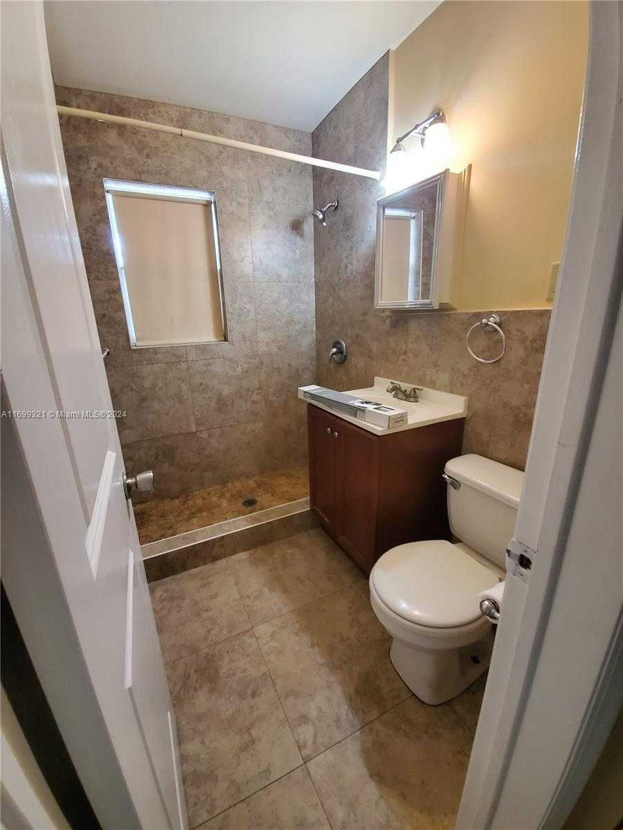 Small Image of 1026 NORTH EAST 9TH AVE, Fort Lauderdale Number 7