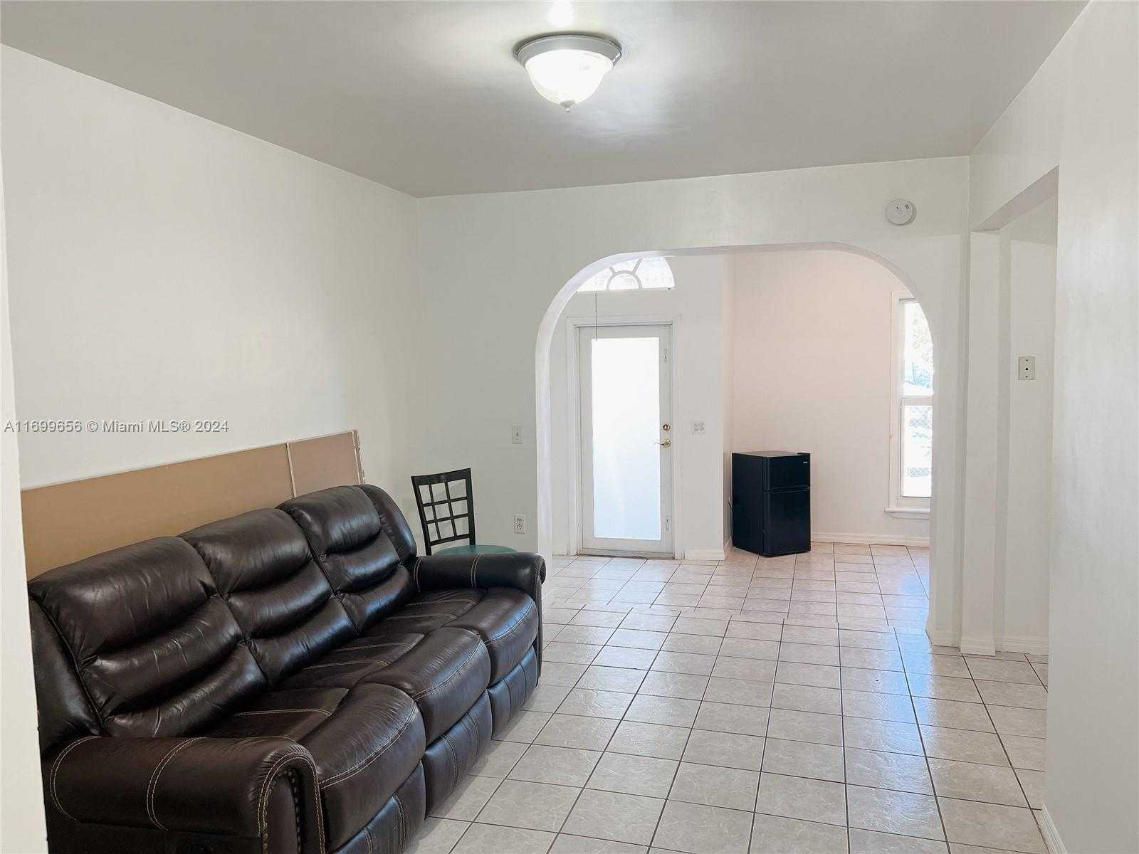 Small Image of 1428 SOUTH WEST 20TH ST, Miami Number 20