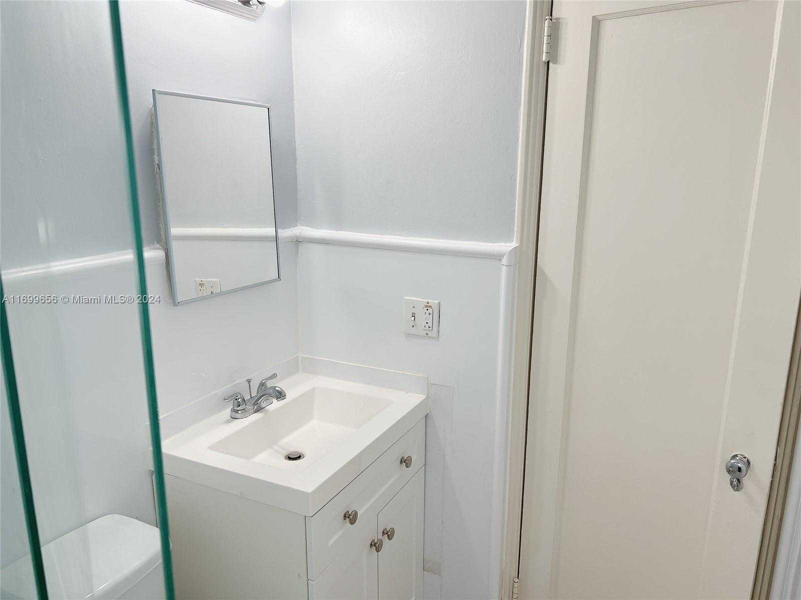 Small Image of 1428 SOUTH WEST 20TH ST, Miami Number 23