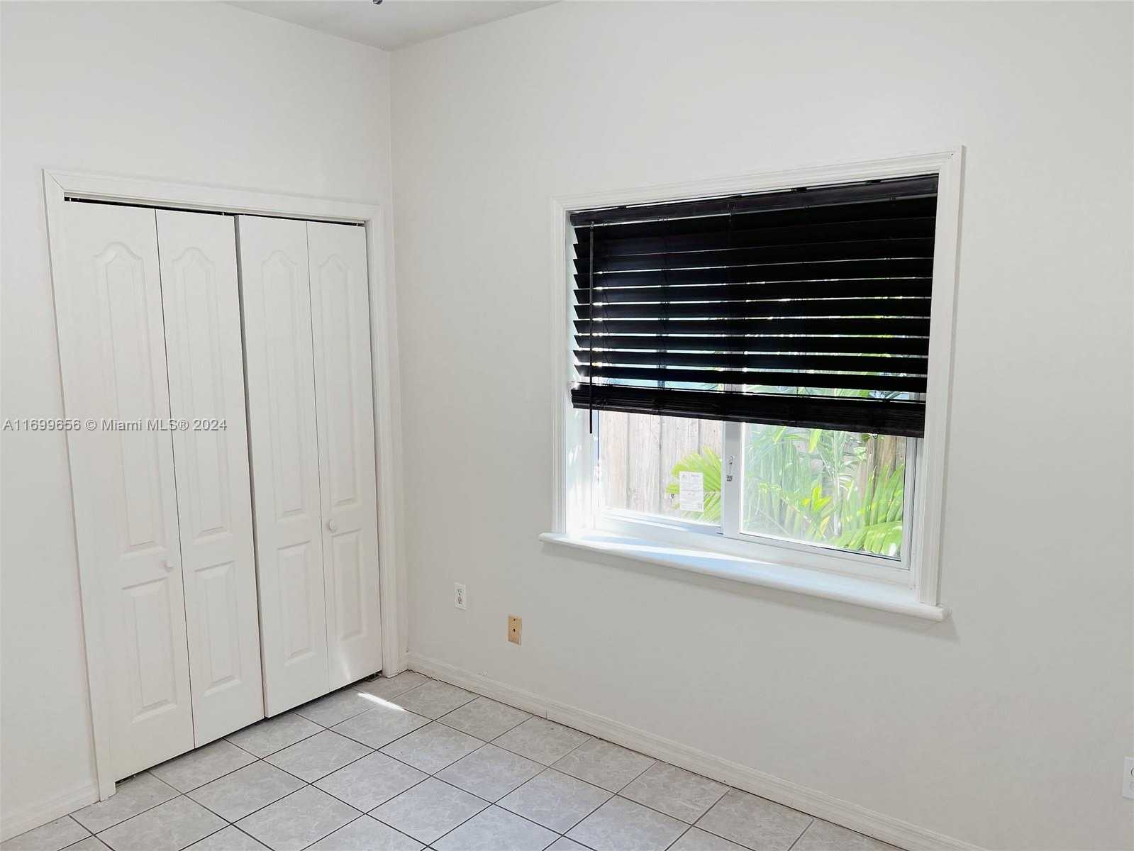 Small Image of 1428 SOUTH WEST 20TH ST, Miami Number 32