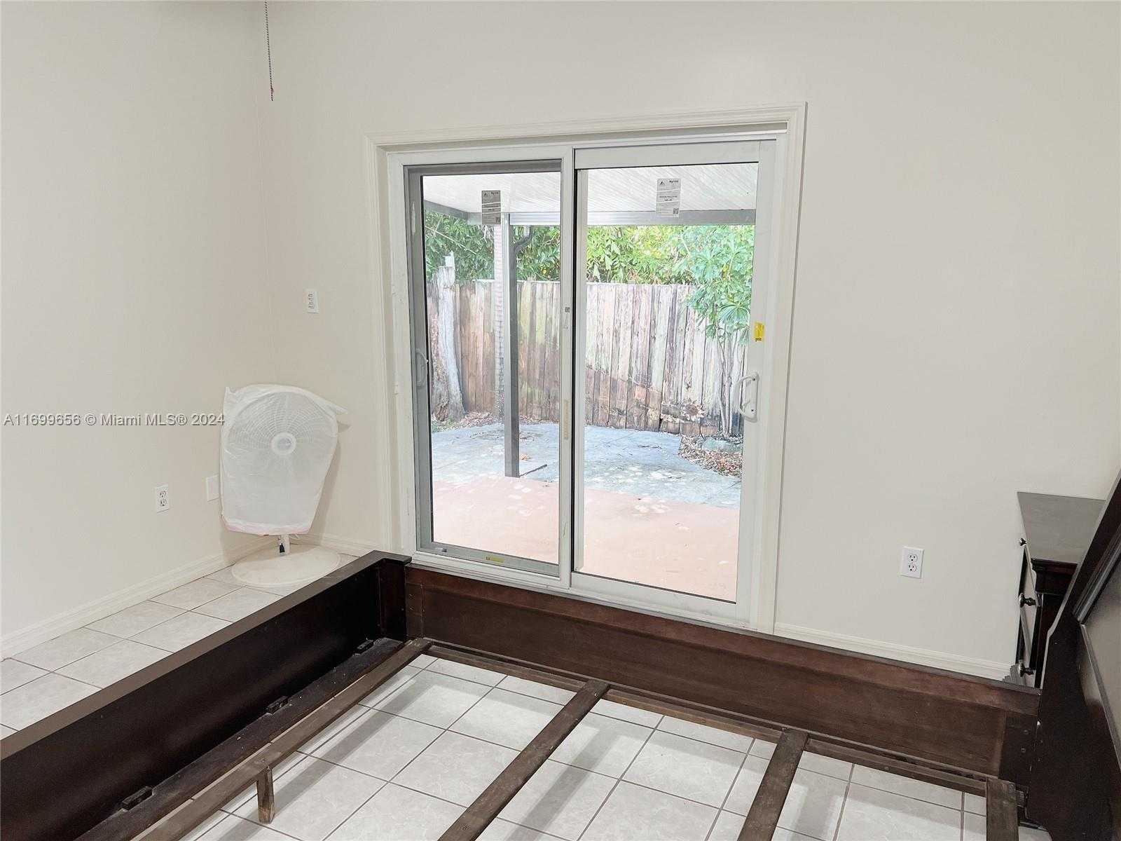 Small Image of 1428 SOUTH WEST 20TH ST, Miami Number 37