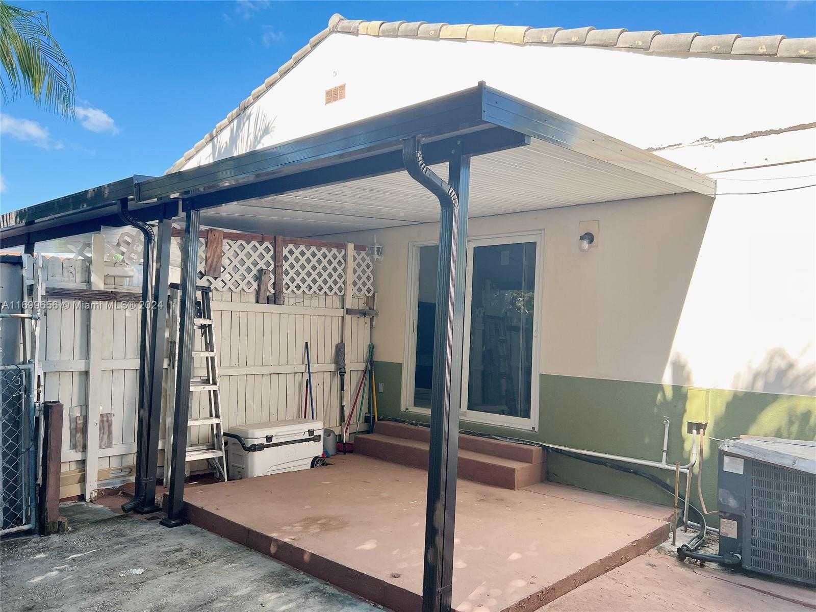 Small Image of 1428 SOUTH WEST 20TH ST, Miami Number 48