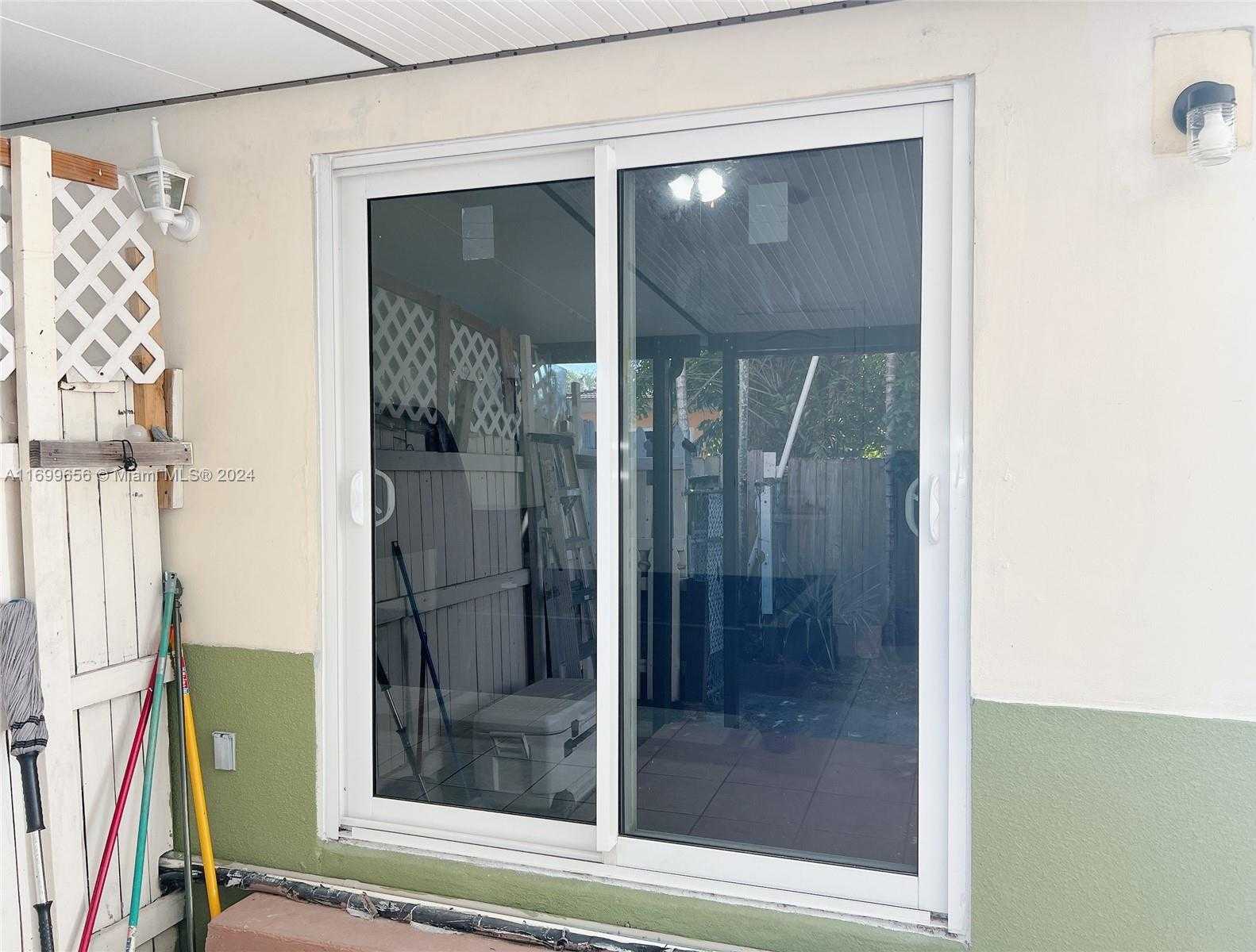 Small Image of 1428 SOUTH WEST 20TH ST, Miami Number 49
