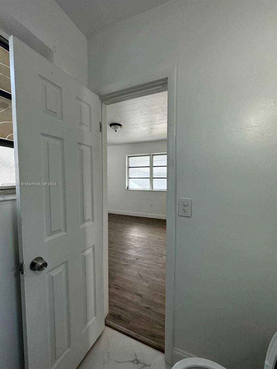 Small Image of 890 NORTH WEST 55TH ST, Miami Number 13