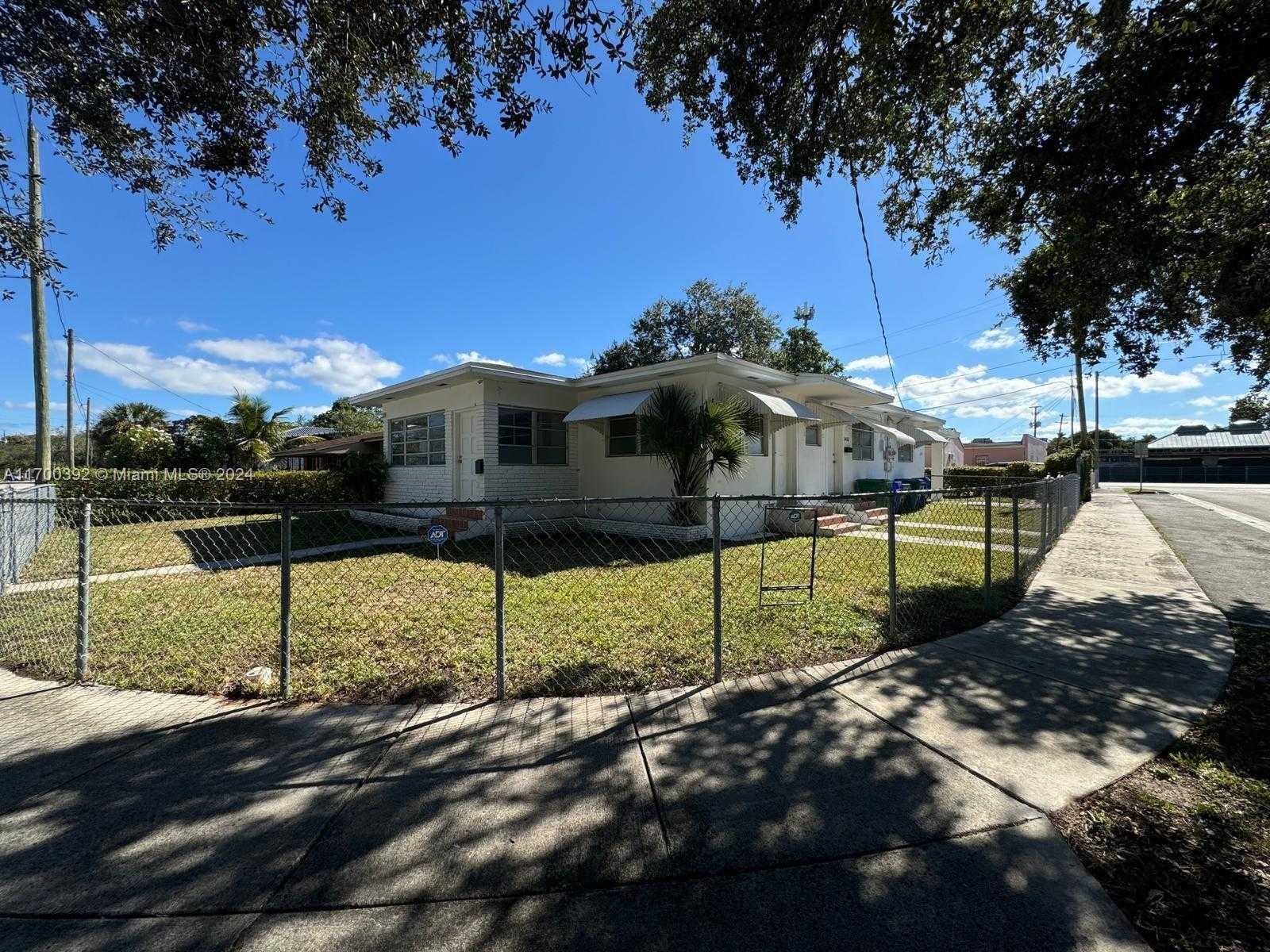 Small Image of 890 NORTH WEST 55TH ST, Miami Number 2