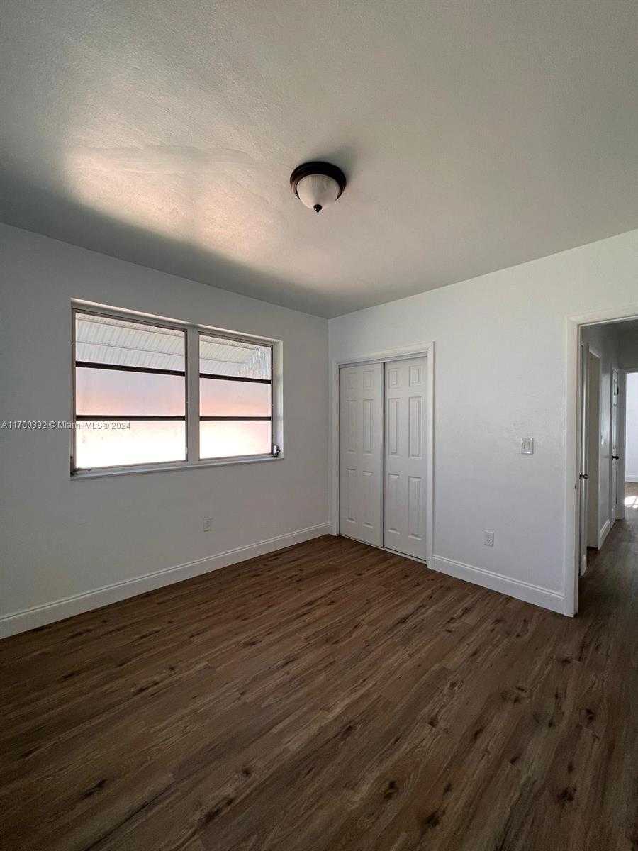 Small Image of 890 NORTH WEST 55TH ST, Miami Number 31